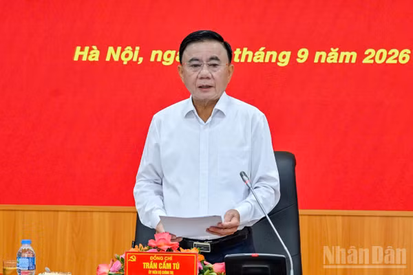 Đồng chí Trần Cẩm Tú, Ủy viên Bộ Chính trị, Thường trực Ban Bí thư ký ban hành Kế hoạch số 91-KH/TW. (Ảnh: DUY LINH)