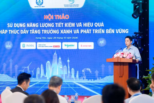 Ông Lại Đức Tuấn đại diện Cục Năng lượng-Dầu khí, Bộ Công thương phát biểu khai mạc hội thảo. (Ảnh: Ban tổ chức)