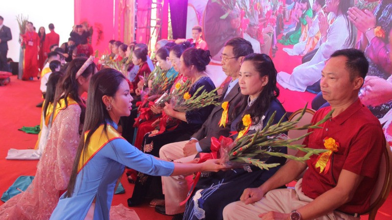 Lễ hội Bách Thiện Hiếu Vi Tiên tôn vinh chữ “hiếu” trong văn hóa truyền thống của người Việt. (Ảnh: Ban tổ chức)