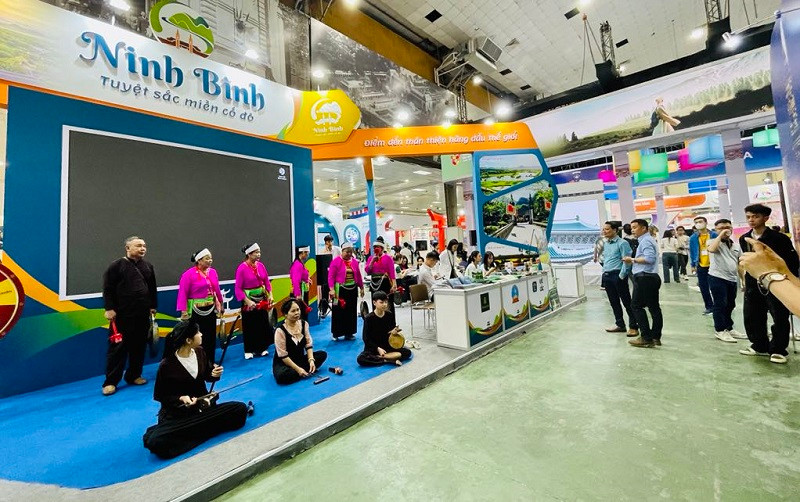 VITM Hà Nội 2024 thu hút gần 80.000 khách đến tham quan, mua sắm.