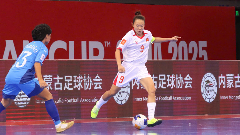 Thắng đậm Philippines, đội tuyển futsal nữ Việt Nam giành vé vào tứ kết. (Ảnh: VFF)