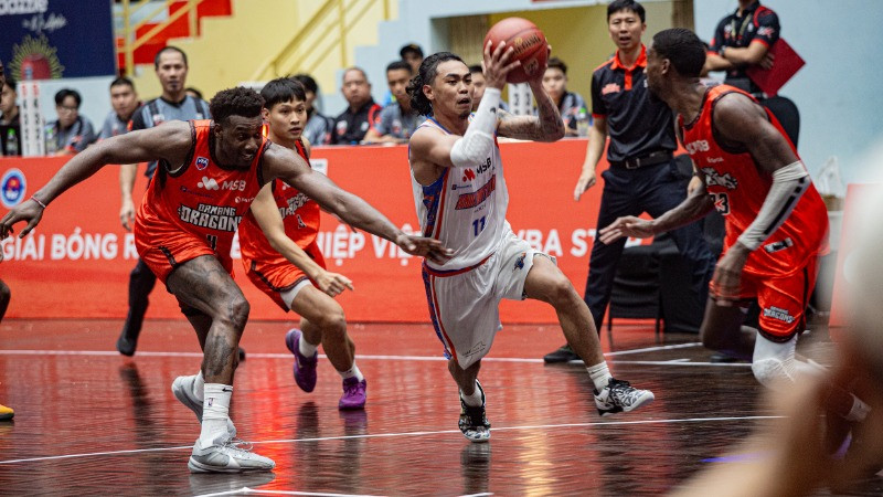 “Trâu Thủ đô” liên tục bị thử thách giới hạn. (Ảnh: VBA)