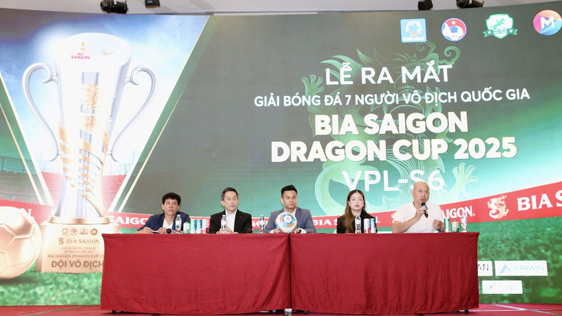 Lễ ra mắt giải Bóng đá 7 người Vô địch Quốc gia Bia Saigon Dragon Cup 2025. (Ảnh: ĐỨC CƯỜNG)