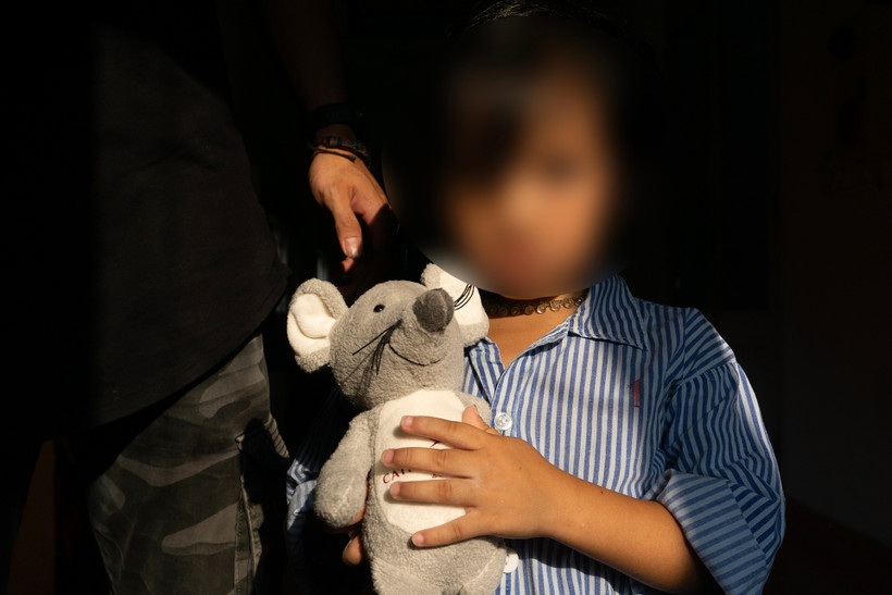 Hành trình 3 năm tìm lại nụ cười của cô bé người H'Mông