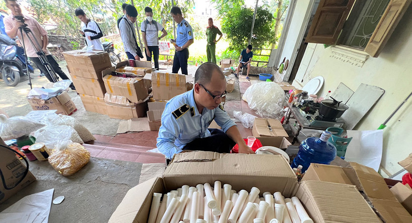 Lực lượng chức năng phát hiện 12 nghìn sản phẩm là thực phẩm chức năng giả.