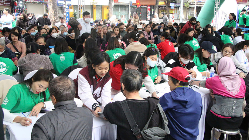 Đông đảo người dân Thủ đô tham gia chương trình.