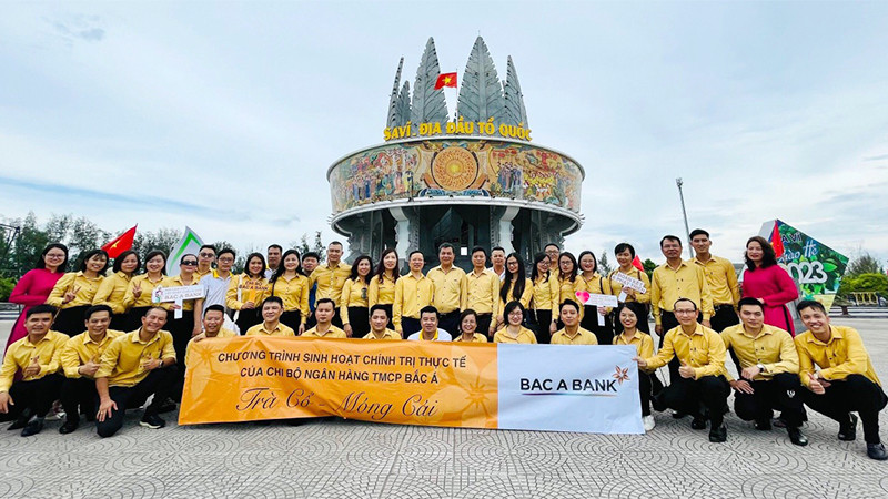 Chi bộ Ngân hàng TMCP Bắc Á tổ chức Chương trình sinh hoạt chính trị thực tế tại Trà Cổ (Quảng Ninh).