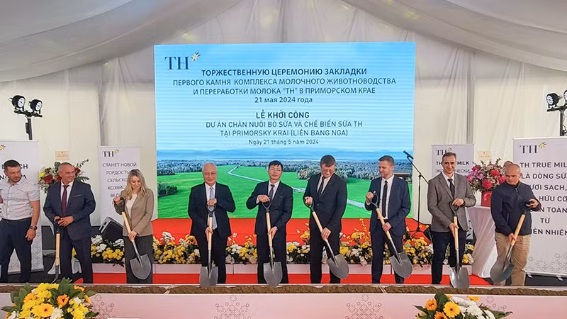Lễ khởi công dự án chăn nuôi bò sữa và chế biến sữa của Tập đoàn TH tại Primorsky Krai (Liên bang Nga).