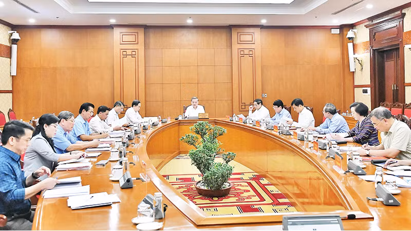 Cuộc họp Tiểu ban Nhân sự Đại hội XIV của Đảng và Ban Chỉ đạo xây dựng quy hoạch Ban Chấp hành Trung ương Đảng, Bộ Chính trị, Ban Bí thư khóa XIV, nhiệm kỳ 2026-2031. Ảnh | ĐĂNG KHOA