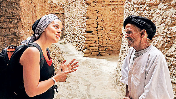 Tiến sĩ Salima Naji tiên phong trong việc khôi phục các kho chứa cổ theo phương pháp truyền thống. Ảnh: Arc Vision