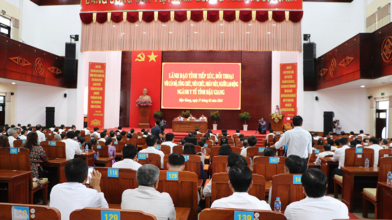 Quang cảnh buổi đối thoại.