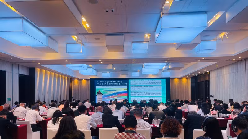 Toàn cảnh hội nghị. 