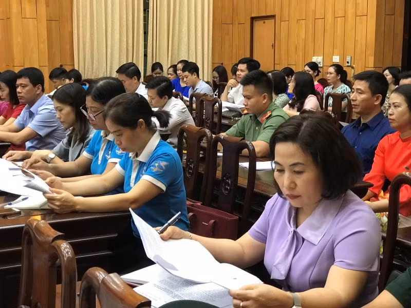 Các đại biểu dự hội nghị.