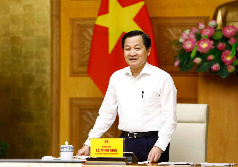 Phó Thủ tướng Lê Minh Khái chủ trì cuộc họp.