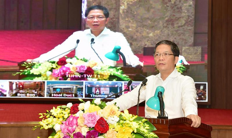 Trưởng ban Kinh tế Trung ương Trần Tuấn Anh phát biểu tại hội nghị.