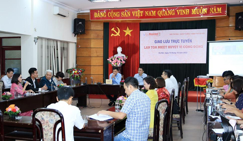 Quang cảnh buổi giao lưu trực tuyến.