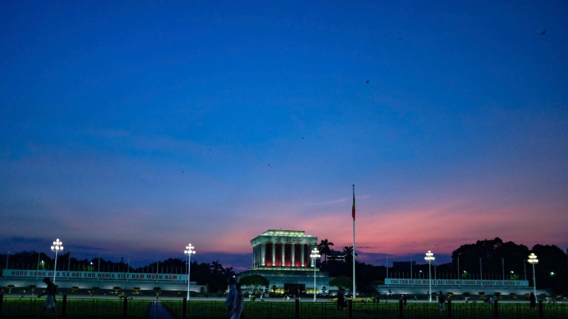 Lăng Chủ tịch Hồ Chí Minh sẽ tạm ngừng tổ chức Lễ viếng Chủ tịch Hồ Chí Minh để triển khai Kế hoạch tu bổ định kỳ từ ngày 2/6 đến ngày 31/7/2025. (Ảnh: SƠN TÙNG)