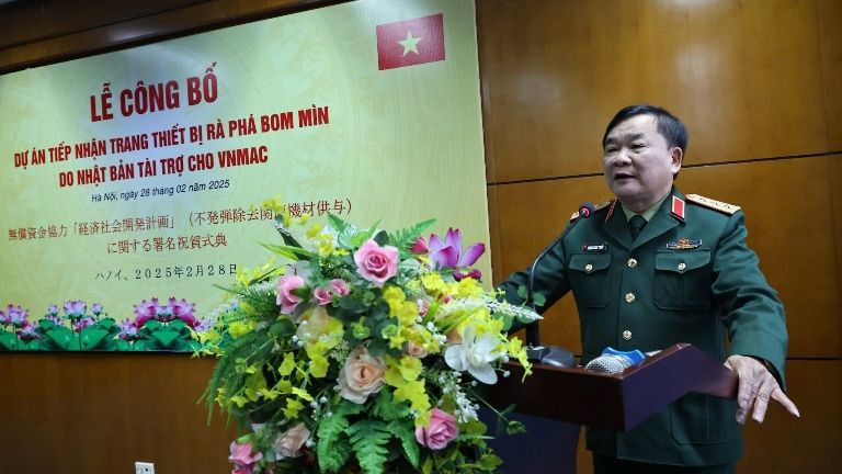 Thượng tướng Hoàng Xuân Chiến, Ủy viên Trung ương Đảng, Ủy viên Thường vụ Quân ủy Trung ương, Thứ trưởng Quốc phòng, phát biểu tại lễ công bố.
