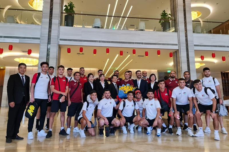 U20 Palestine “check-in” tại khách sạn ở Phú Thọ. (Ảnh: VFF)