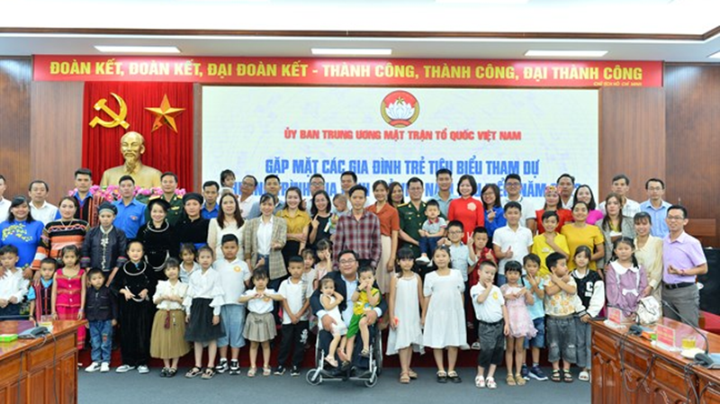 Quang cảnh buổi gặp mặt. (Ảnh MINH HƯƠNG)