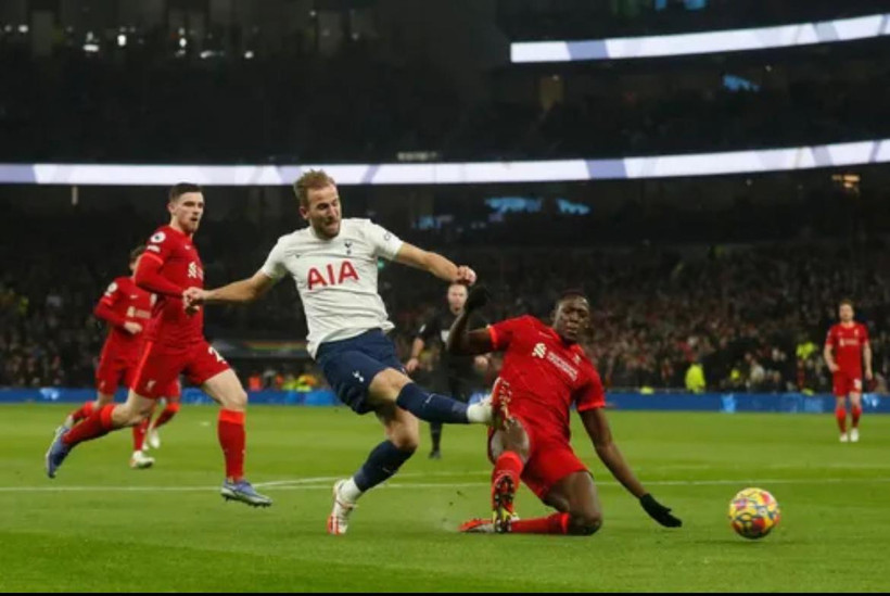 Harry Kane ghi bàn mở tỷ số trong trận đấu với Liverpool vòng 18 Premier League mùa giải 2021/2022. (Nguồn ảnh: Premier League)