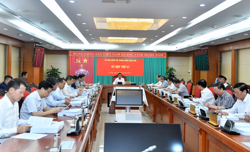 Tại kỳ họp thứ 41, Ủy ban Kiểm tra Trung ương đề nghị cấp có thẩm quyền xem xét, thi hành kỷ luật Ban Thường vụ Thành ủy Thành phố Hồ Chí Minh nhiệm kỳ 2010-2015 và một số đảng viên. (Ảnh: Đăng Khoa)