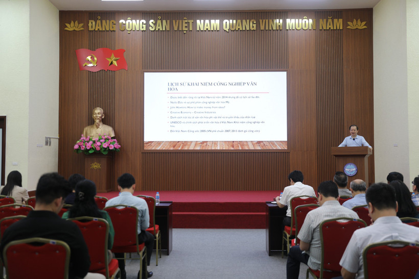 Hội nghị báo cáo viên cấp Đảng ủy Khối.