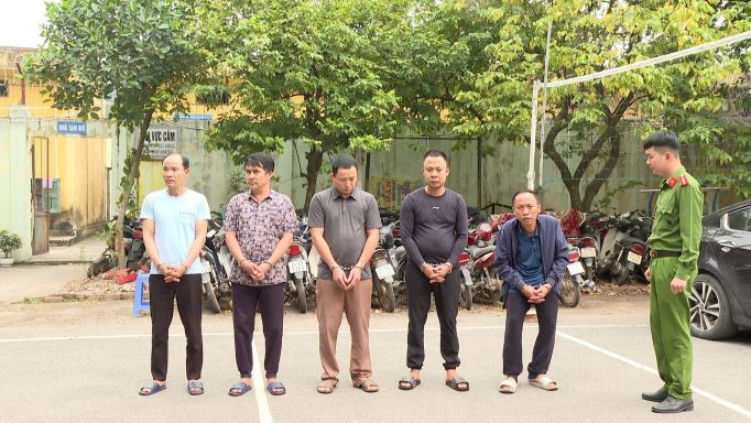 Các đối tượng bị bắt trong vụ án.