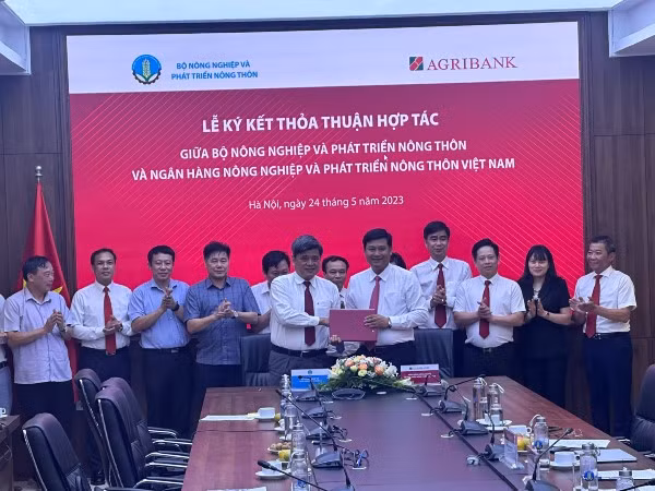 Quang cảnh Lễ ký kết giữa Bộ Nông nghiệp và Phát triển nông thôn với Ngân hàng Nông nghiệp và Phát triển nông thôn Việt Nam.