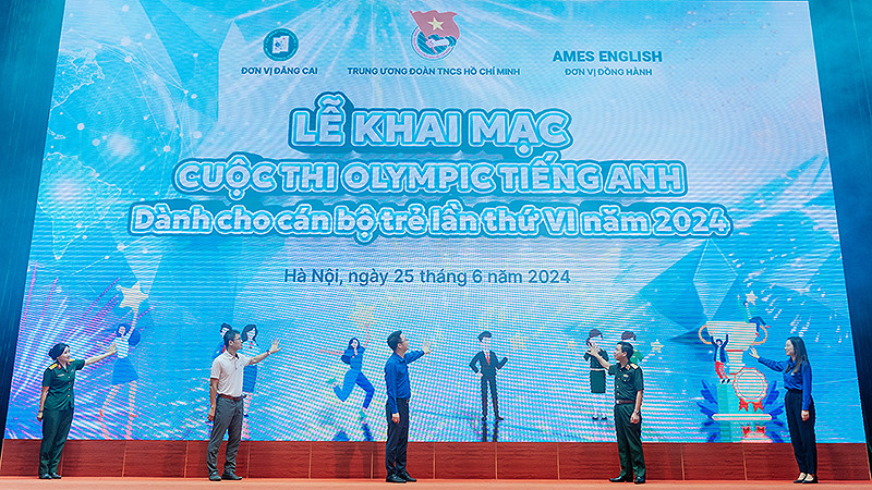 Đại diện Trung ương Đoàn và các đơn vị liên quan thực hiện nghi thức khai mạc Cuộc thi.