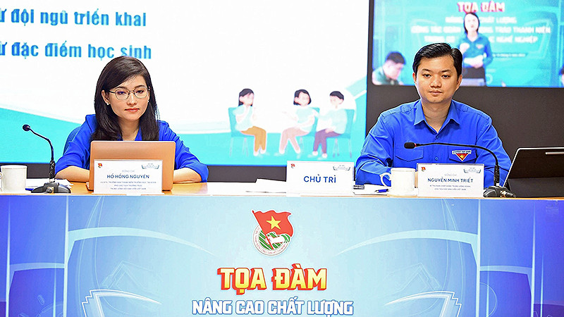 Các đồng chí chủ trì Tọa đàm.