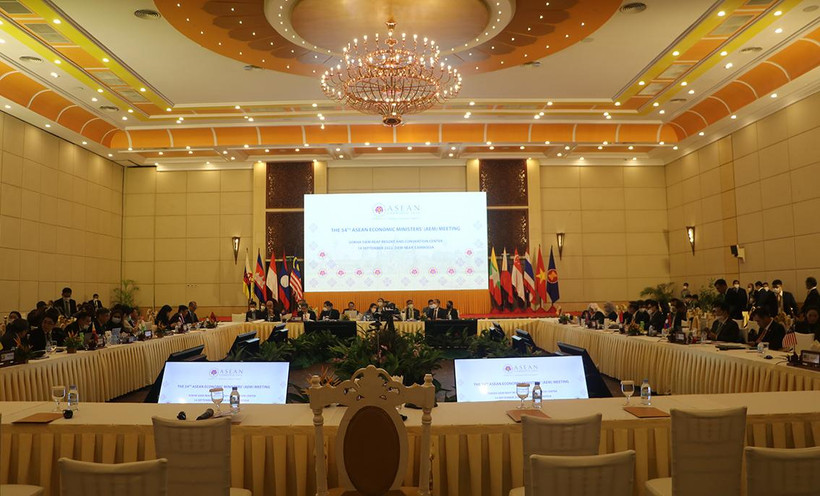Hội nghị Bộ trưởng Kinh tế ASEAN lần thứ 54 tại Siem Reap.