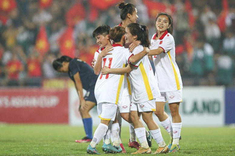 Các nữ cầu thủ U20 Việt Nam hoàn toàn làm chủ thế trận. (Ảnh: VFF)