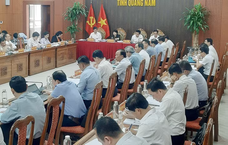 Quang cảnh buổi làm việc.