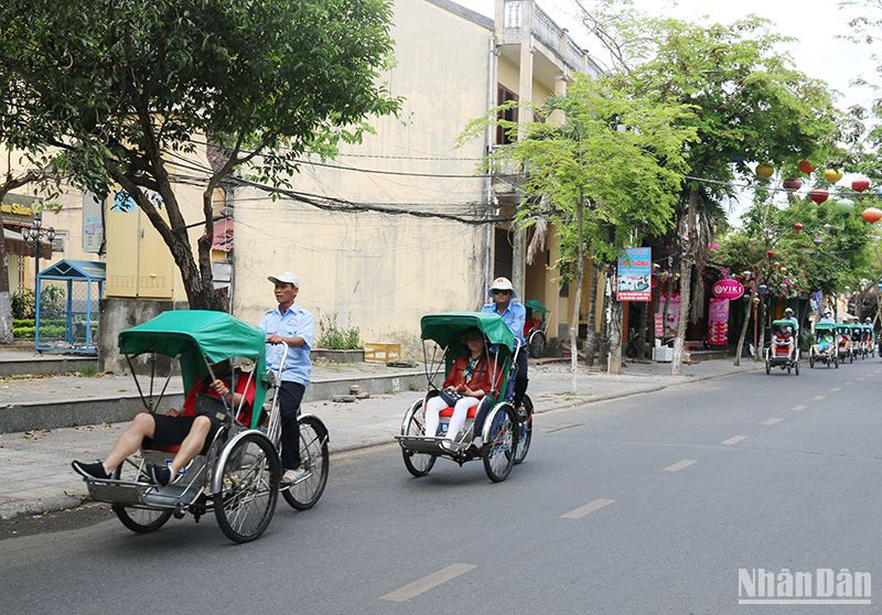 Thành phố Hội An mở rộng “Phố dành cho người đi bộ và xe không động cơ” nhằm đáp ứng nhu cầu tham quan, trải nghiệm cho du khách.