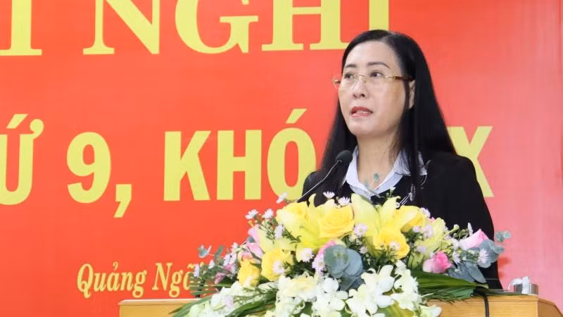 Bí thư Tỉnh ủy Quảng Ngãi Bùi Thị Quỳnh Vân phát biểu kết luận Hội nghị. 