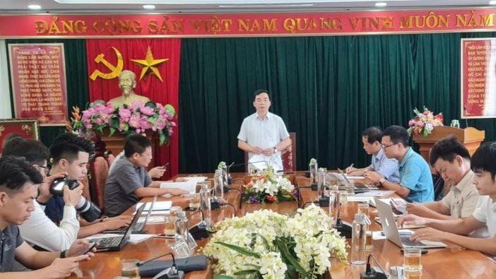 Lãnh đạo Tỉnh ủy Vĩnh Phúc chủ trì cuộc họp cung cấp thông tin cho báo chí.