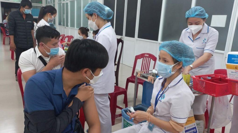 Tỷ lệ tiêm vaccine phòng Covid-19 hiện vẫn chưa đáp ứng yêu cầu.