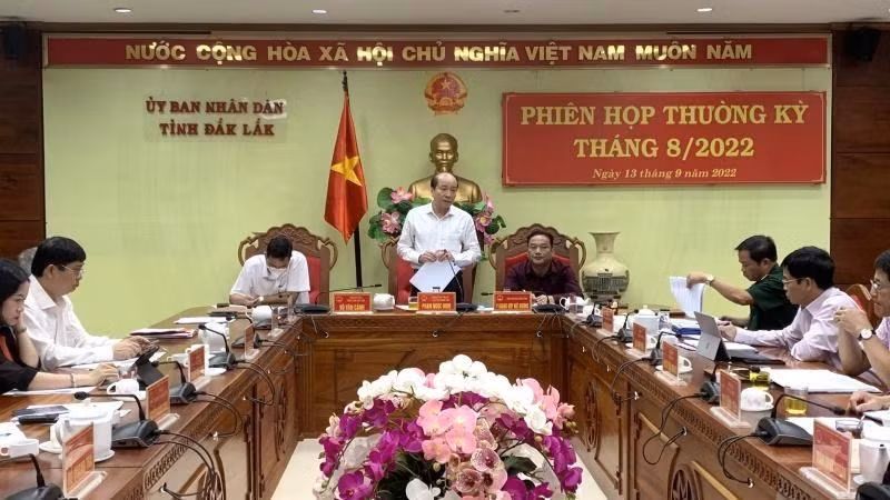 Tại phiên họp, Chủ tịch Ủy ban nhân dân tỉnh Đắk Lắk Phạm Ngọc Nghị chỉ đạo các tổ công tác của tỉnh tăng cường kiểm tra, đôn đốc, tháo gỡ khó khăn cho các chủ đầu tư, nếu các sở, ngành, địa phương nào chậm giải ngân sẽ chuyển vốn cho đơn vị khác.