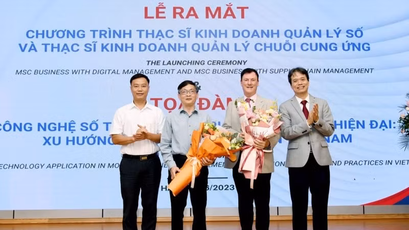 Trường đại học Kinh tế Quốc dân ra mắt hai chương trình đào tạo thạc sĩ.