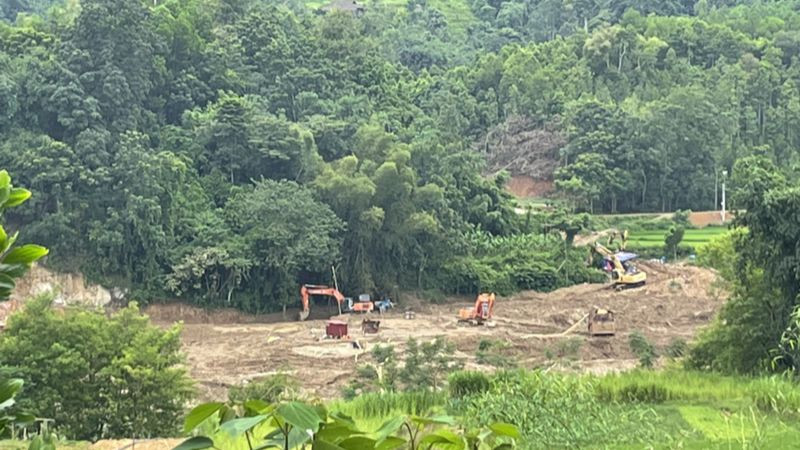 Mỏ Hợp Thành-Hát Lài nhiều lần san gạt, tuyển rửa cát ngoài diện tích theo hồ sơ thiết kế. Ảnh: TUẤN SƠN.