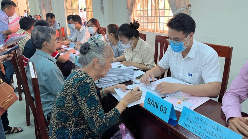 Huyện Củ Chi chi trả bồi thường cho các hộ dân bị thu hồi đất Dự án Vành đai 3.