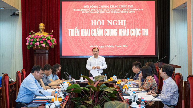 Đồng chí Lê Hải Bình dự và chủ trì Hội nghị. (Ảnh: Sơn Tùng)