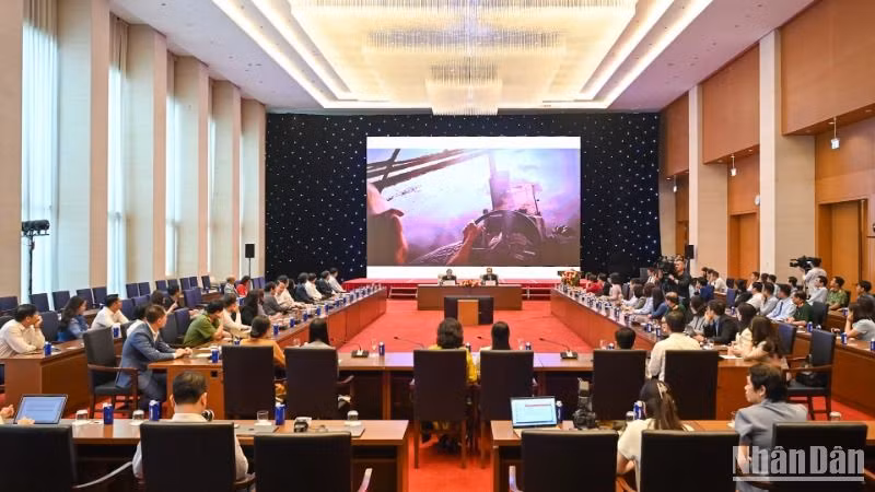 Quang cảnh tổng kết công tác tổ chức Hội nghị Ban Chấp hành APF. (Ảnh: Duy Linh)