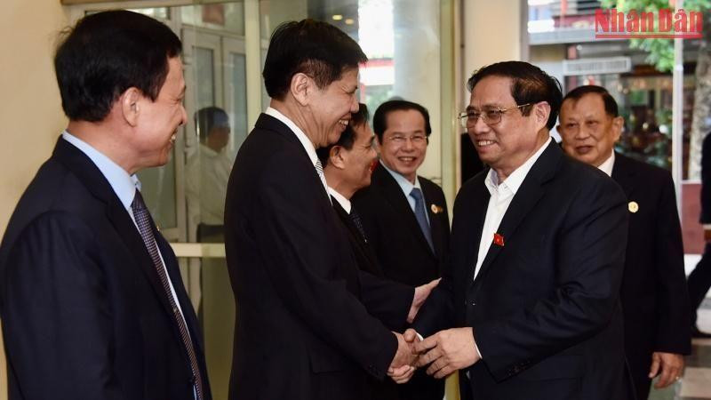 Thủ tướng Phạm Minh Chính và các đại biểu. (Ảnh: Trần Hải)