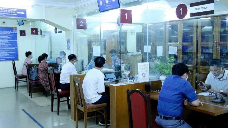 Các phương thức hướng dẫn người dân làm thủ tục được đa dạng hóa.