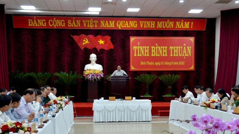 Quang cảnh buổi làm việc.