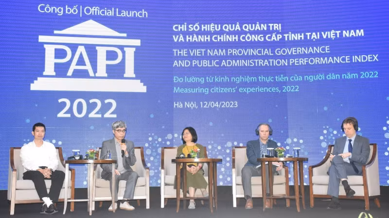 Các chuyên gia tham gia trao đổi các vấn đề liên quan đến báo cáo PAPI.