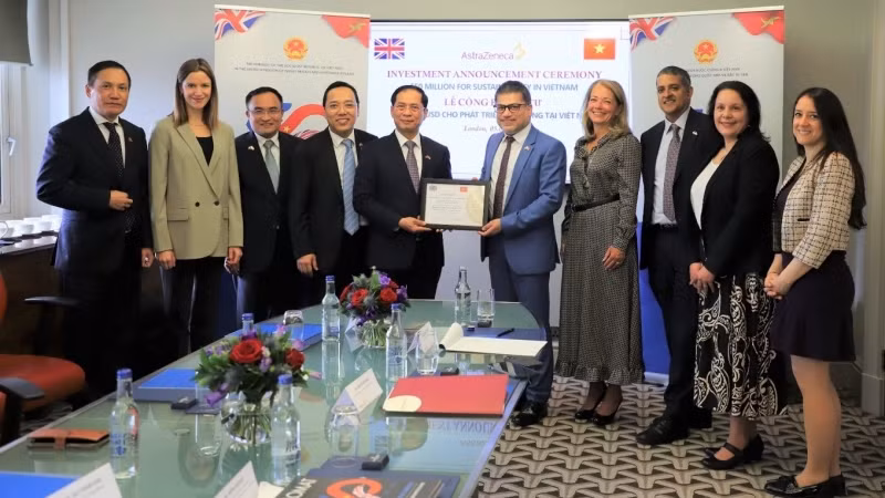 Buổi công bố khoản đầu tư mới của Tập đoàn AstraZeneca vào Việt Nam. (Ảnh: AstraZeneca)