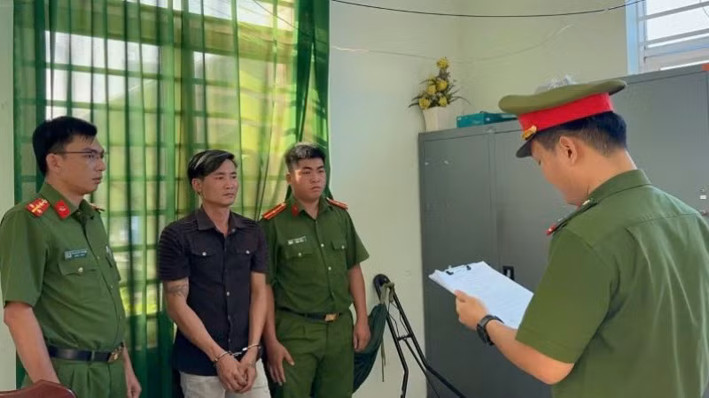 Khởi tố, bắt tạm giam bị can Lê Đình Dũng. 